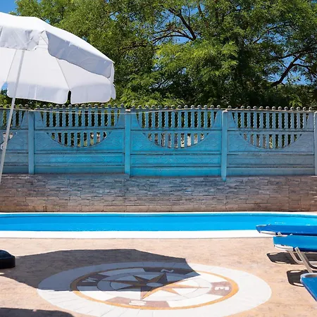 Marianas Къща за гости